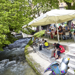 Leben in Ulm - Café an der Donau im Sommer 